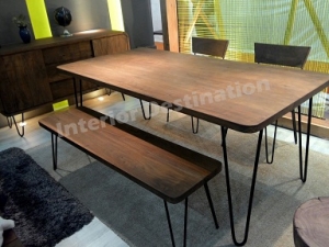 Victory Dining Set